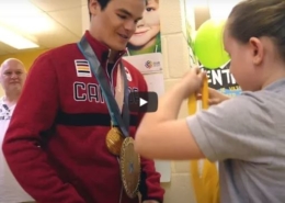 Mikaël Kingsbury visits a school in St-Zotique