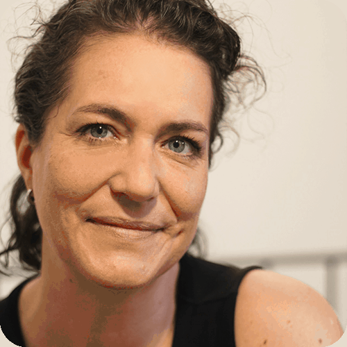 Caroline Douville